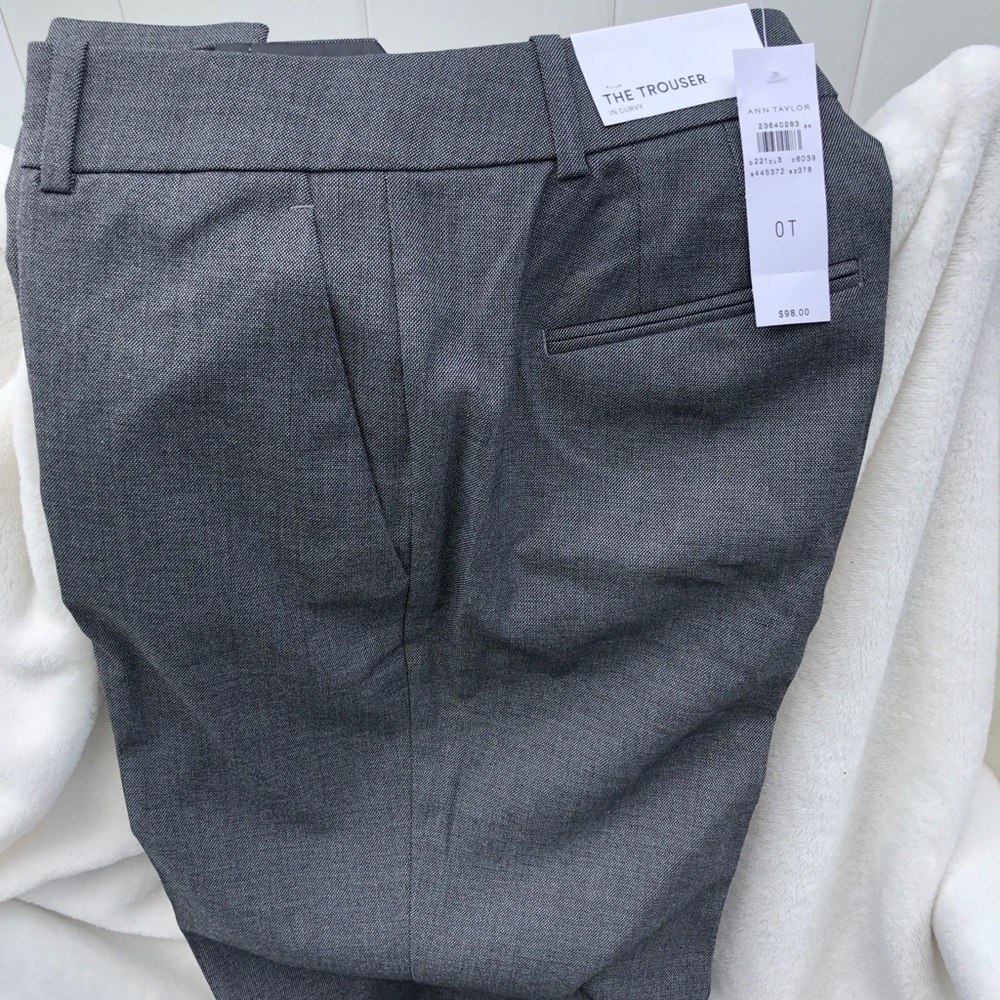 NWT  Trouser